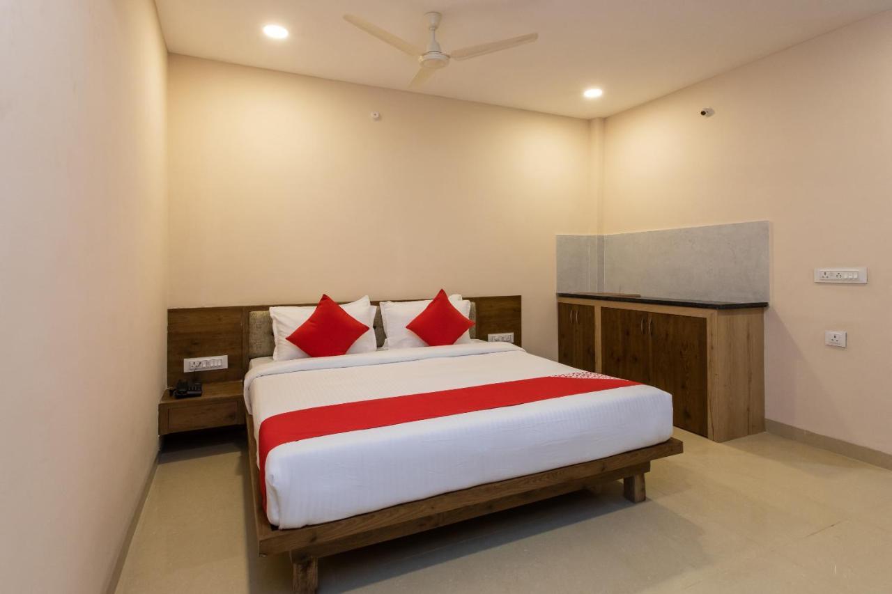 Oyo 75956 Hotel Grand Rourkela Exterior foto